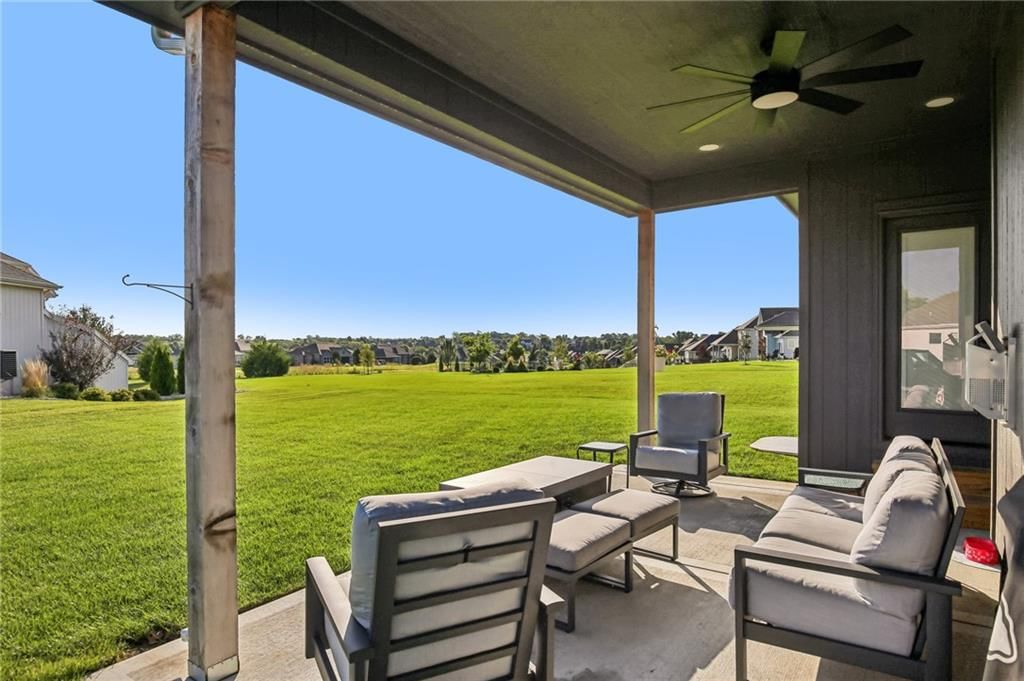 Photo 32 of 34 - 4391 Aspen Drive, Basehor, KS 66007