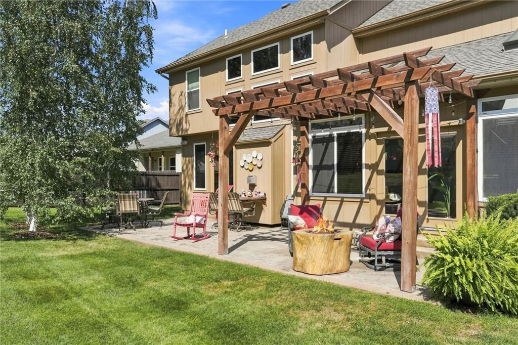 12233 Pine Valley Drive — photo 10