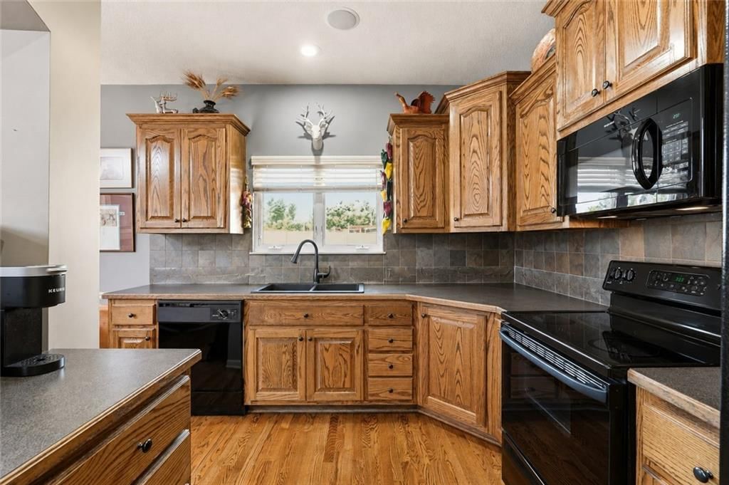 12233 Pine Valley Drive — photo 17