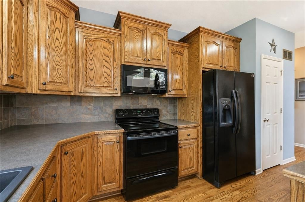 12233 Pine Valley Drive — photo 18