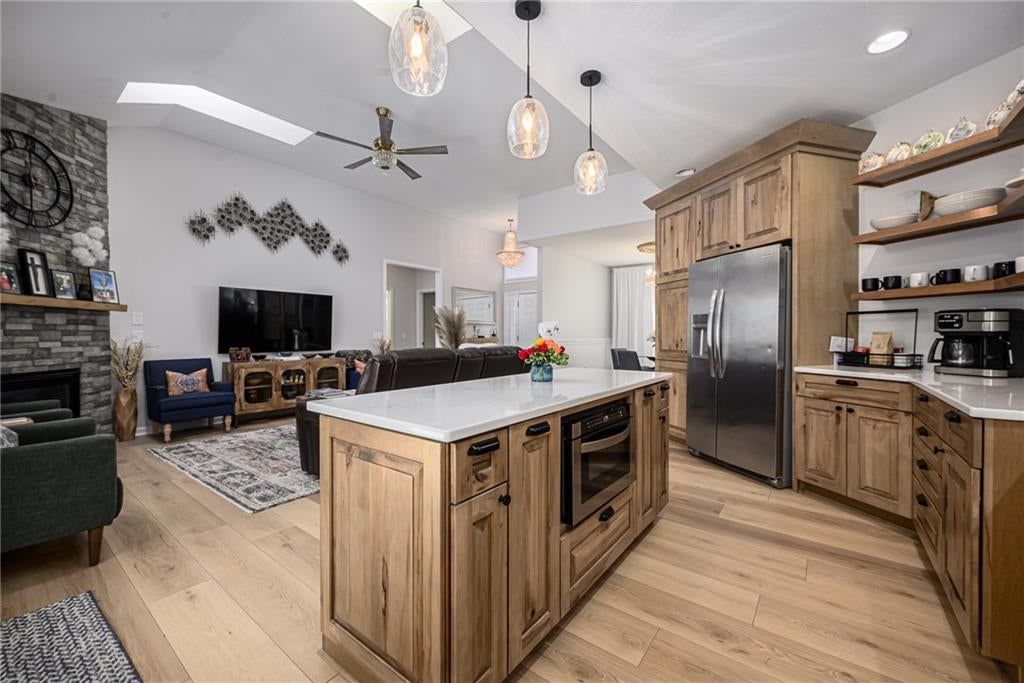 1104 Wagon Wheel Road — photo 8
