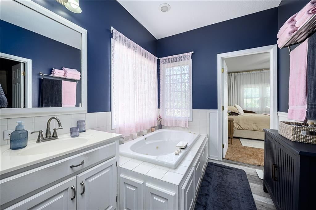 1104 Wagon Wheel Road — photo 16