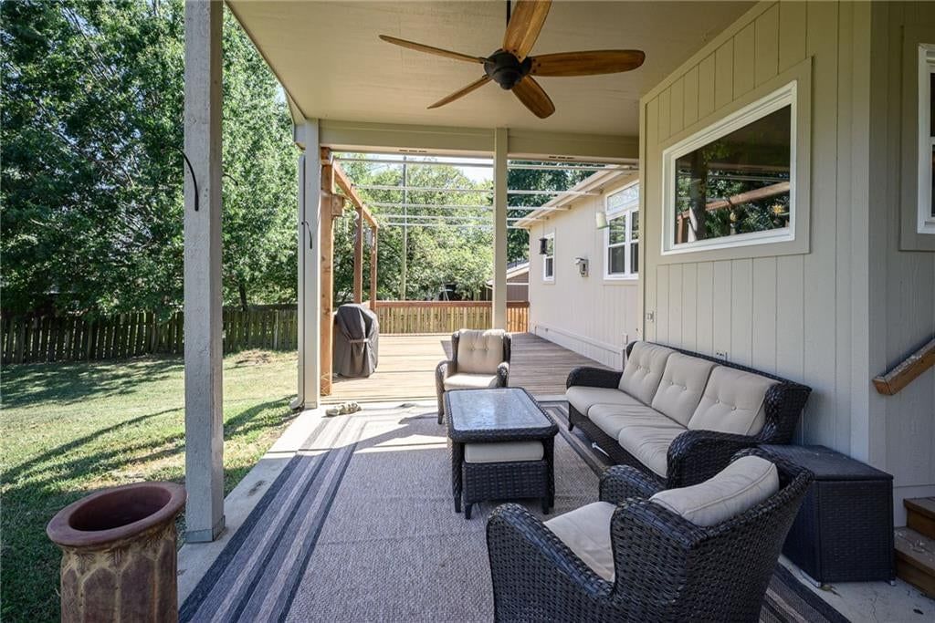 1104 Wagon Wheel Road — photo 33