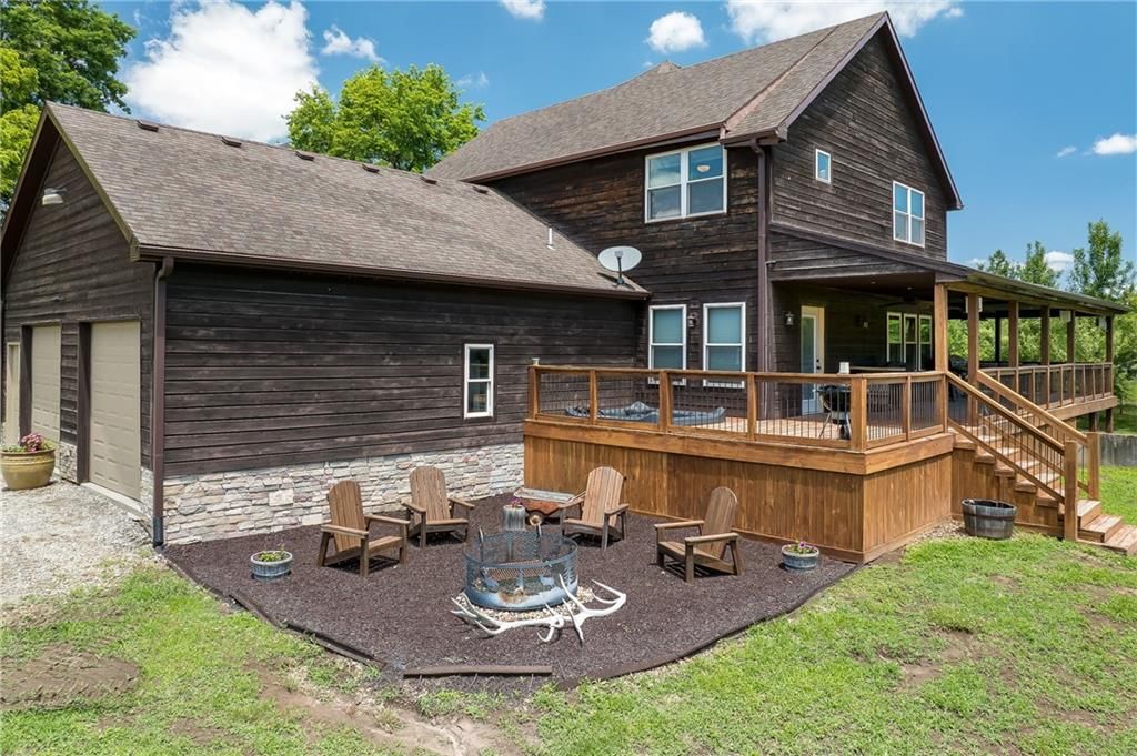 6280 NW Sale Barn Road — photo 8