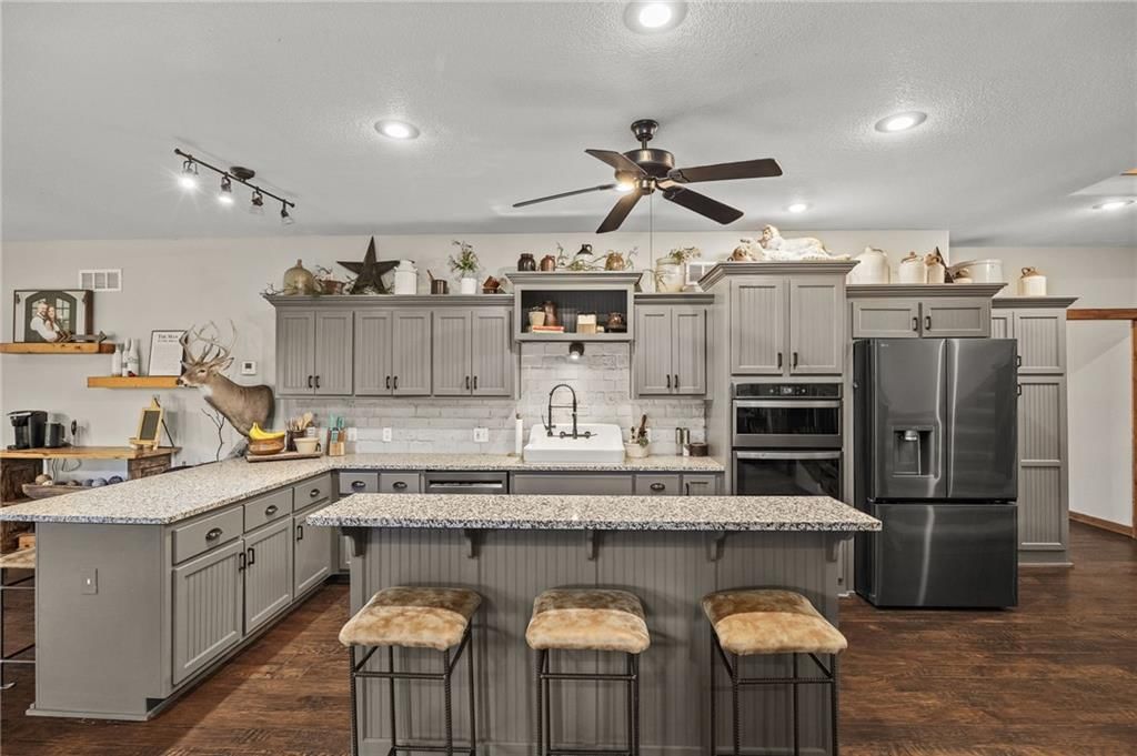 6280 NW Sale Barn Road — photo 15