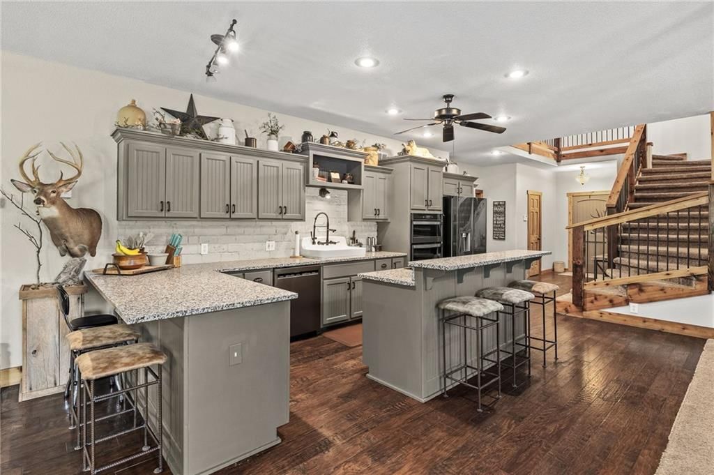 6280 NW Sale Barn Road — photo 16