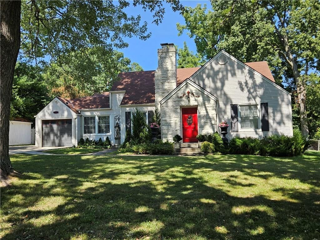 3753 N Grand Avenue, Kansas City, MO: listing photo 2