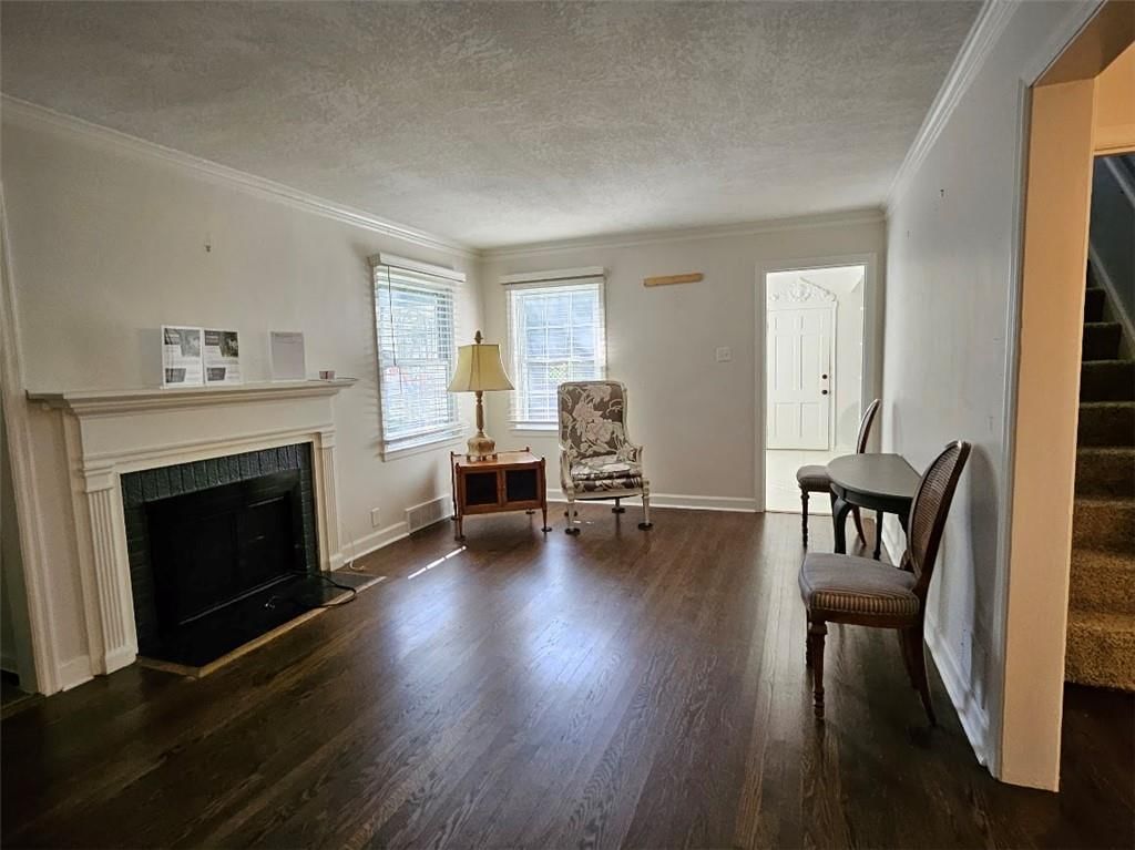 Photo 5 of 44 - 3753 N Grand Avenue, Kansas City, MO 64116
