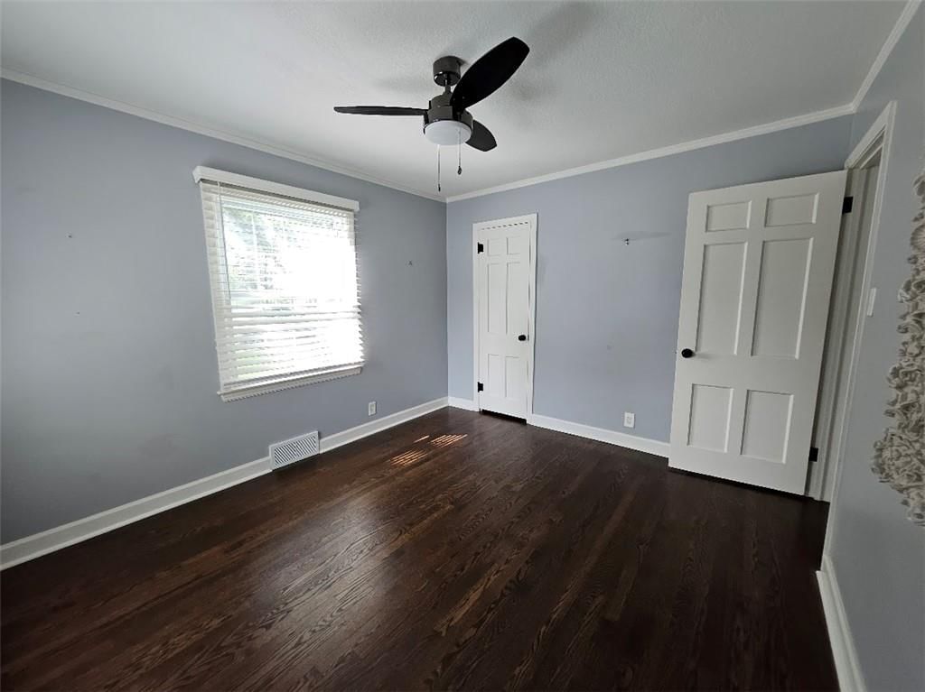 Photo 23 of 44 - 3753 N Grand Avenue, Kansas City, MO 64116