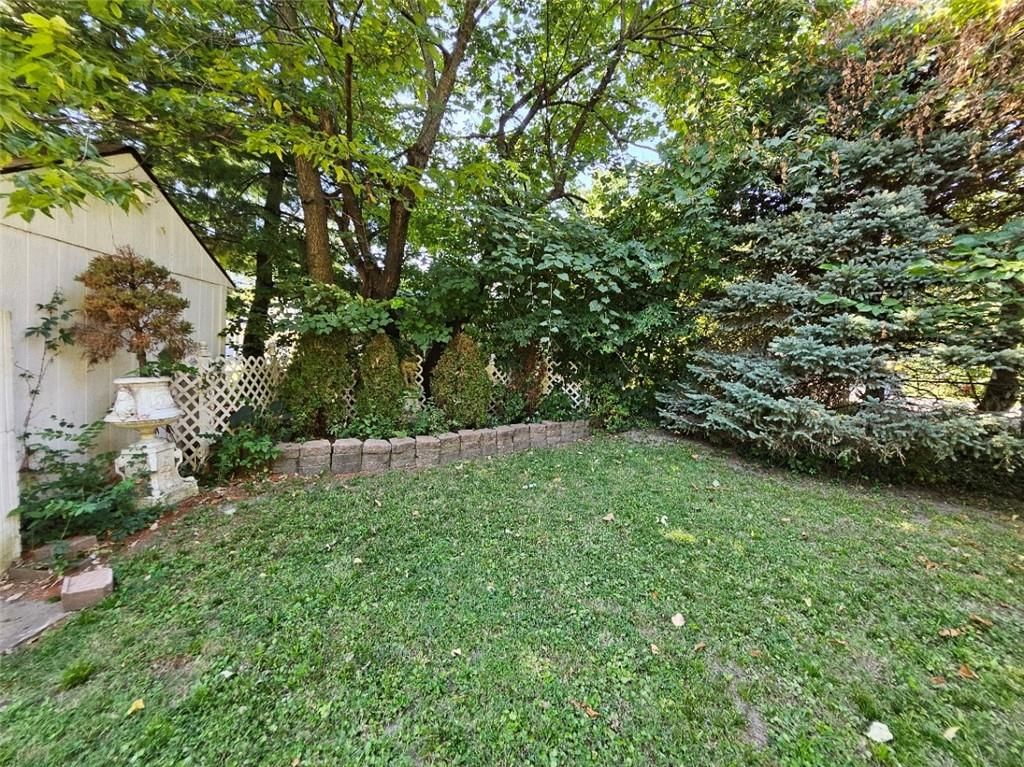 Photo 38 of 44 - 3753 N Grand Avenue, Kansas City, MO 64116