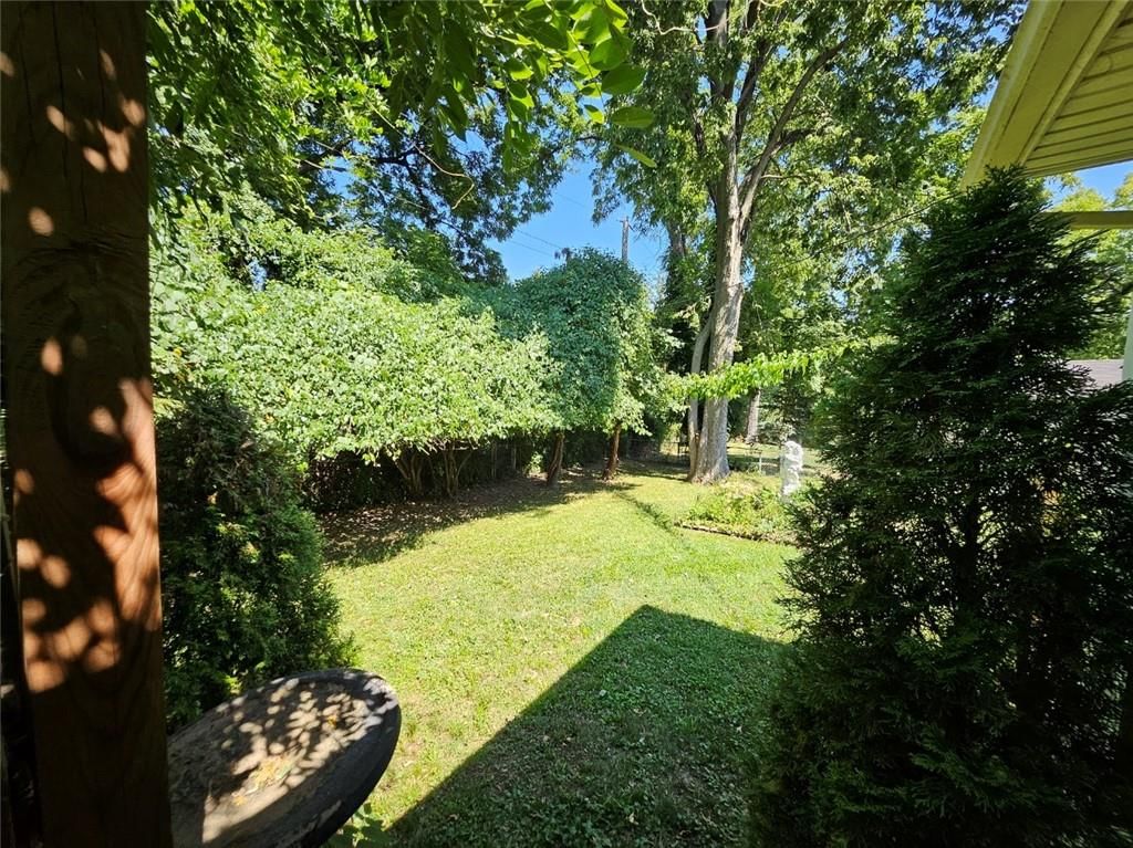 Photo 40 of 44 - 3753 N Grand Avenue, Kansas City, MO 64116
