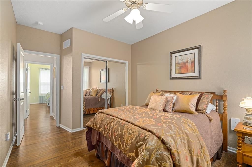 15924 W 160th Terrace — photo 30