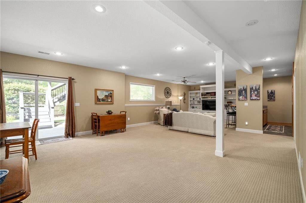 15924 W 160th Terrace — photo 42