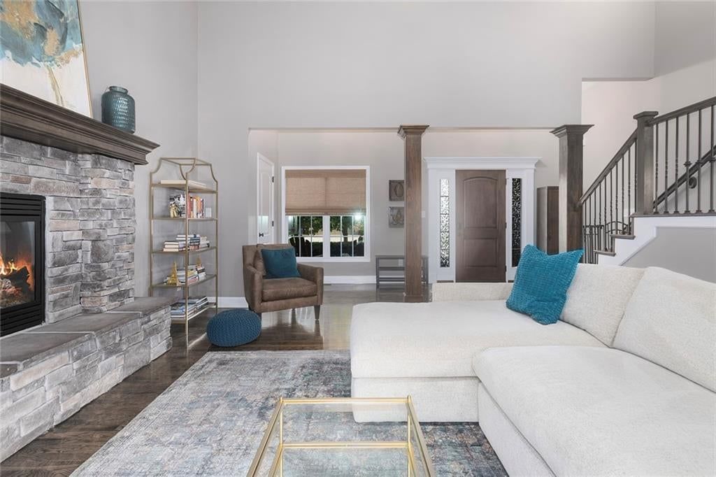 1725 NE NINE OAKS Drive — photo 11