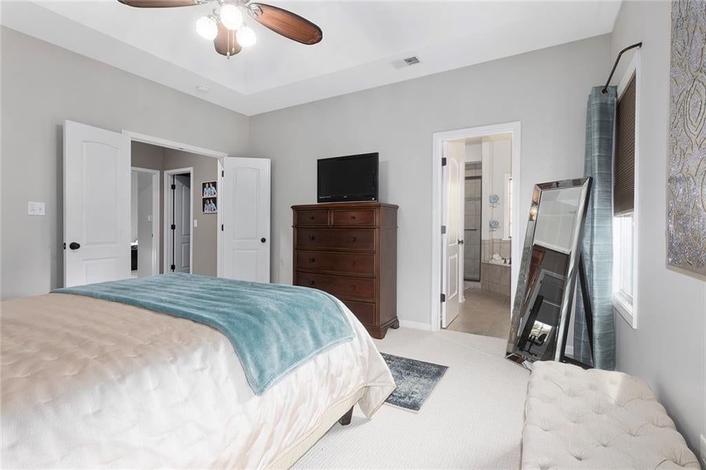 1725 NE NINE OAKS Drive — photo 26