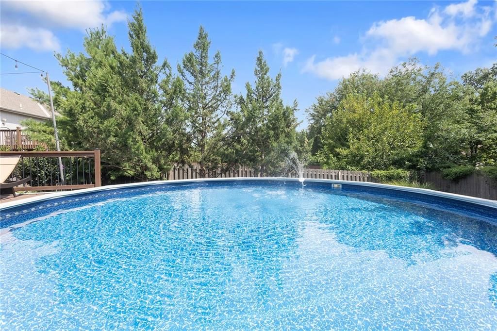 1725 NE NINE OAKS Drive — photo 49