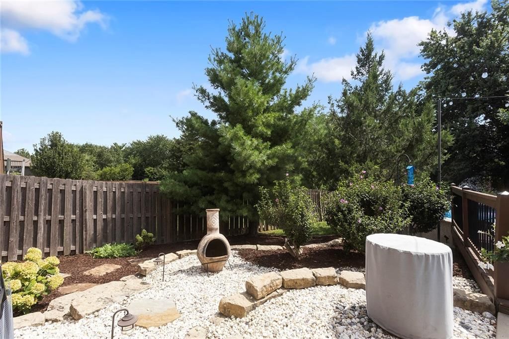1725 NE NINE OAKS Drive — photo 52