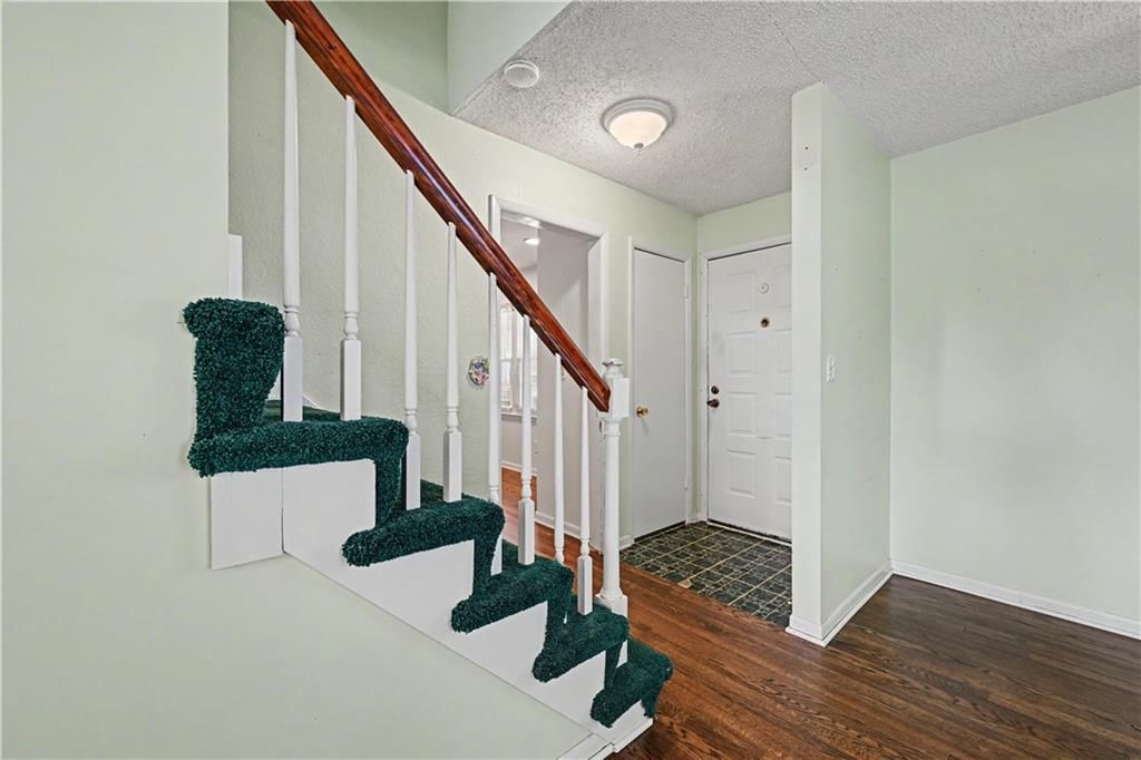8901 W 98th Terrace — photo 4