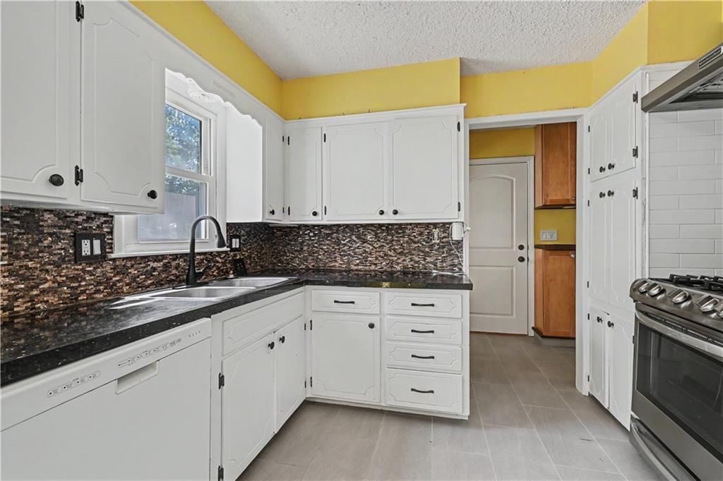 8901 W 98th Terrace — photo 9