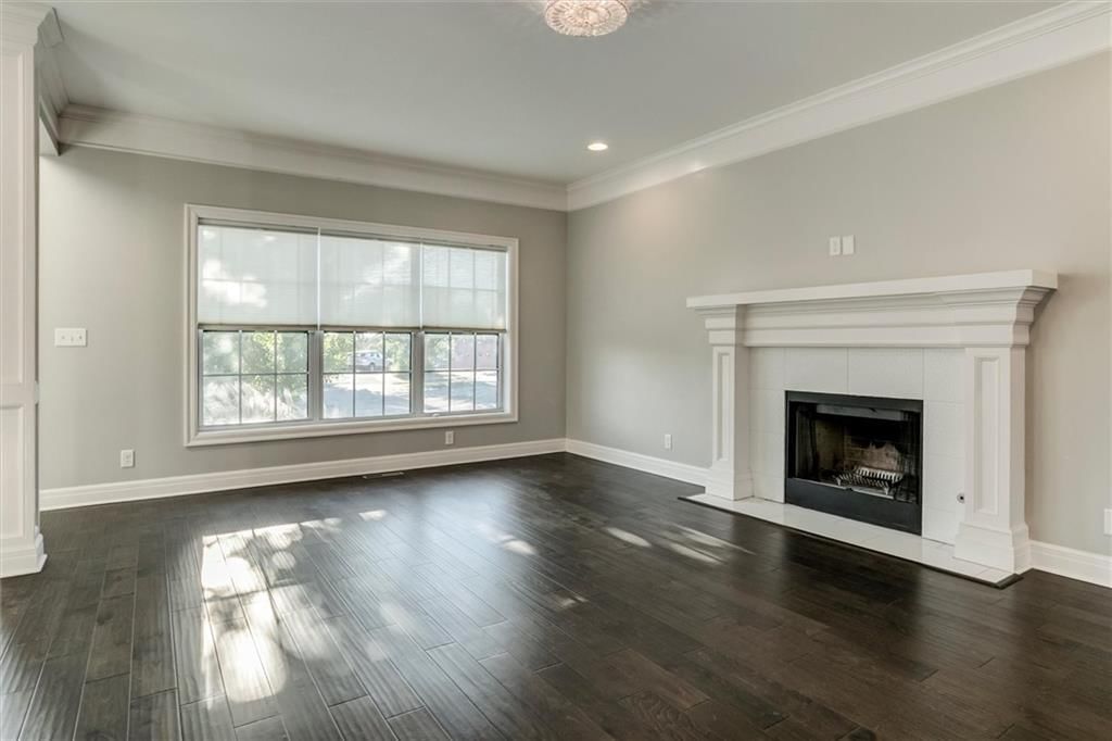 302 N Main Street — photo 6