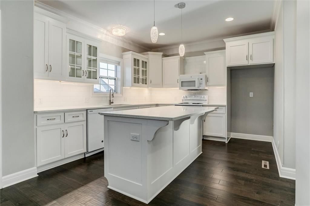 302 N Main Street — photo 10