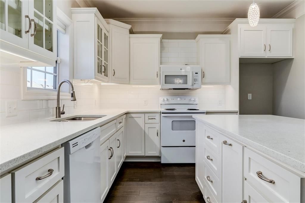 302 N Main Street — photo 11
