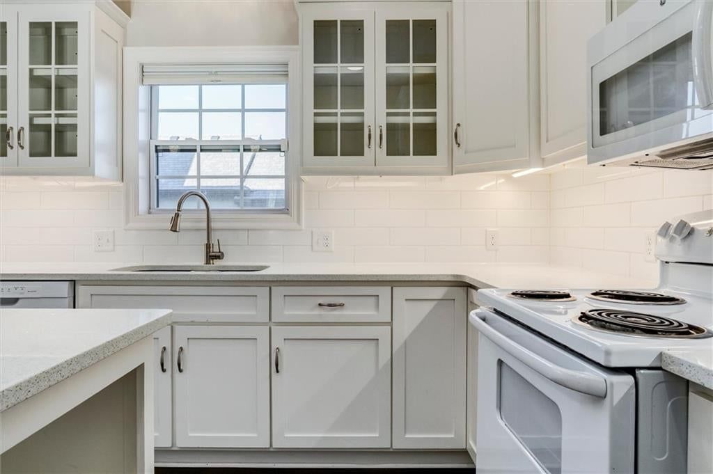 302 N Main Street — photo 12