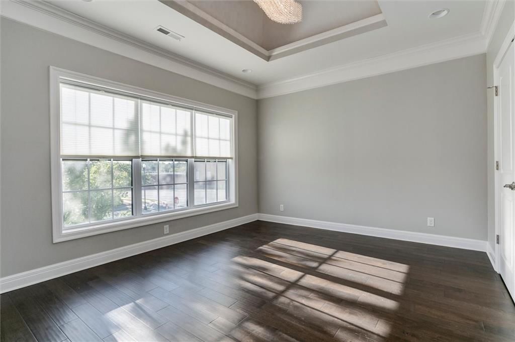 302 N Main Street — photo 15