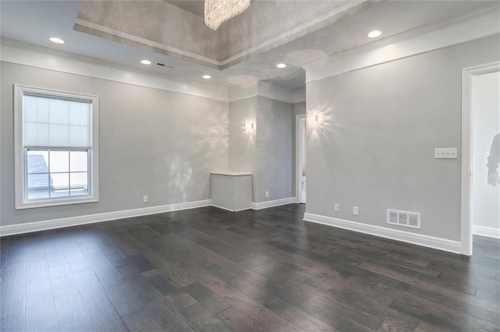 302 N Main Street — photo 20