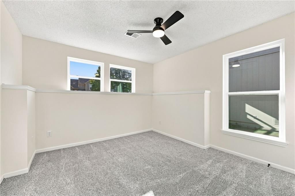 1005 N Clinton Street — photo 15