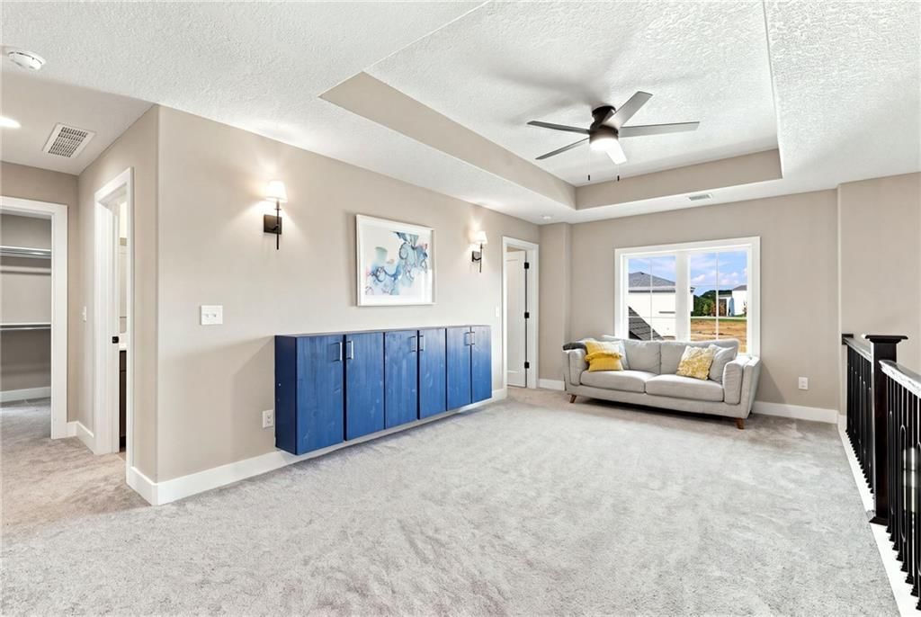 Photo 19 of 52 - 13559 Terrace Park Drive, Parkville, MO 64152