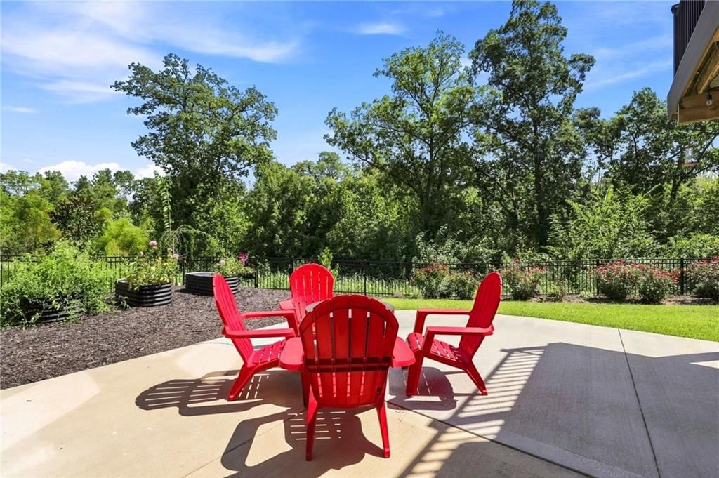 Photo 40 of 52 - 13559 Terrace Park Drive, Parkville, MO 64152