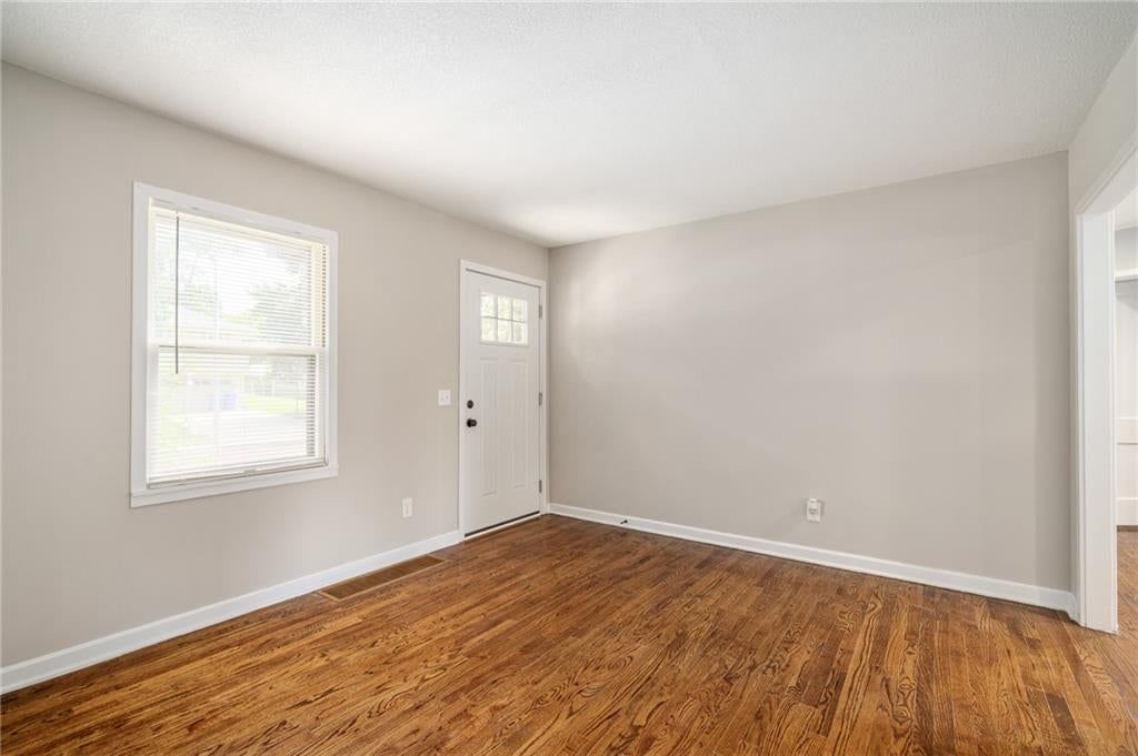8542 Grandview Avenue — photo 14