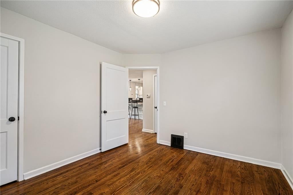 8542 Grandview Avenue — photo 28