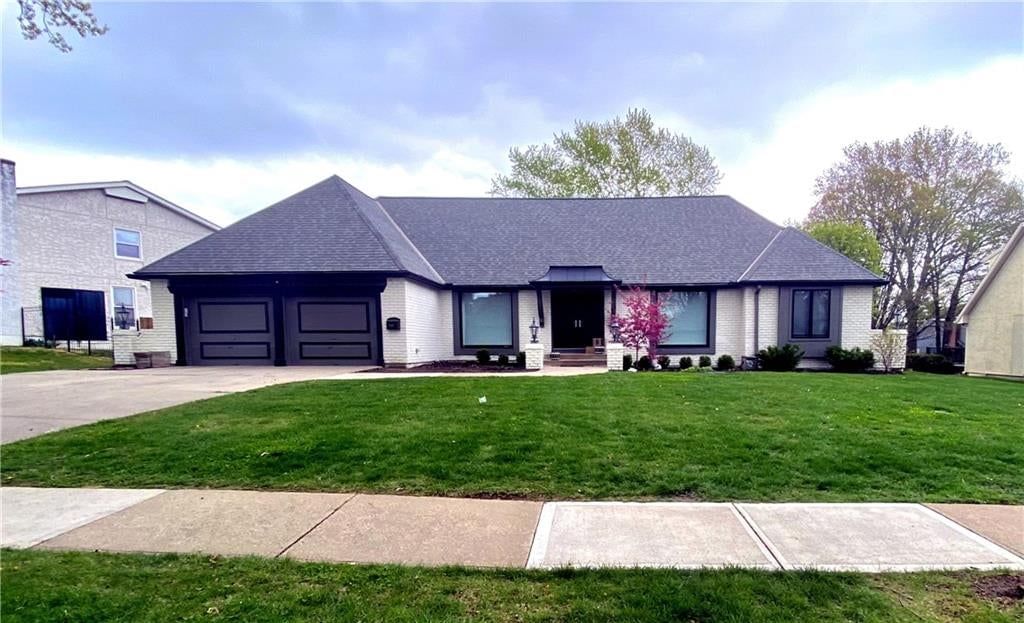 9029 Rosewood Drive, Prairie Village, KS
