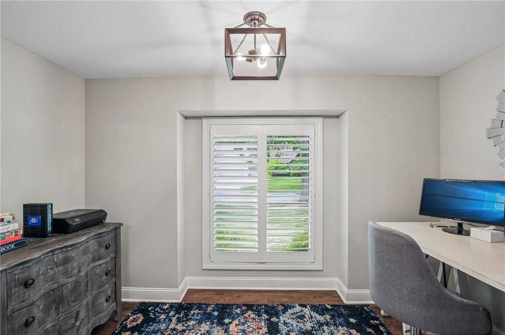 Photo 20 of 62 - 9029 Rosewood Drive, Prairie Village, KS 66207