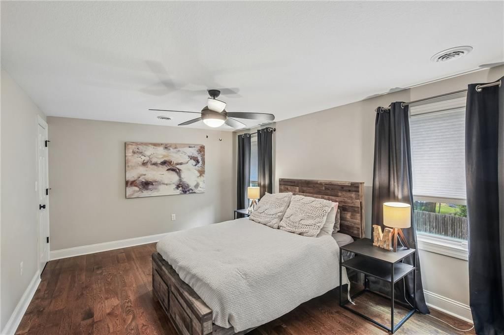 Photo 26 of 62 - 9029 Rosewood Drive, Prairie Village, KS 66207