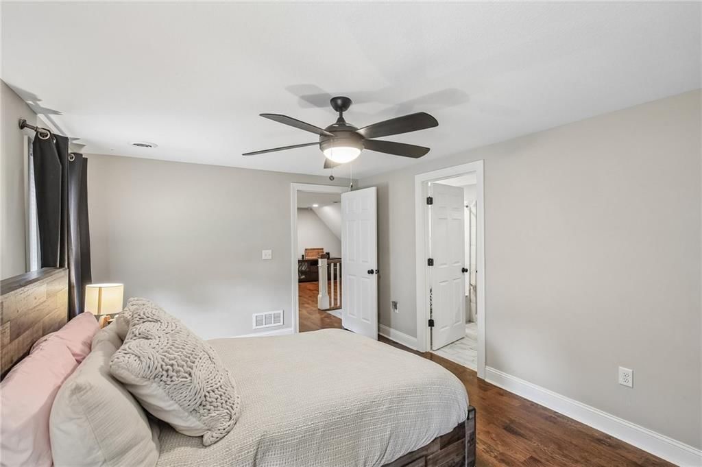 Photo 28 of 62 - 9029 Rosewood Drive, Prairie Village, KS 66207