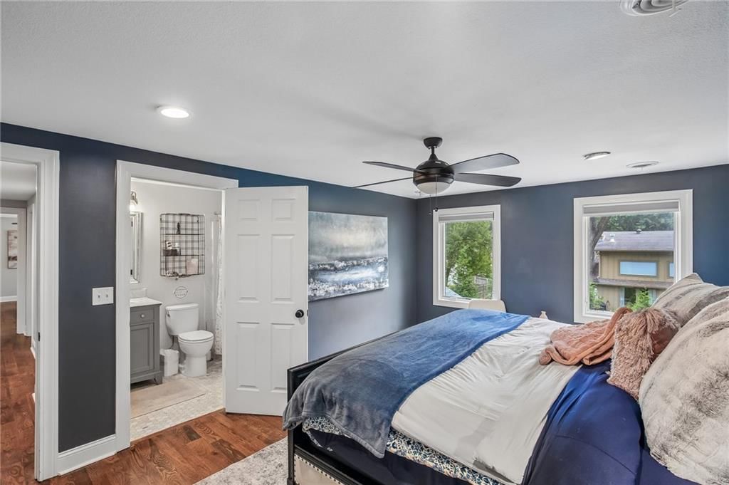 Photo 35 of 62 - 9029 Rosewood Drive, Prairie Village, KS 66207
