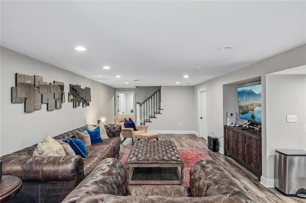 Photo 40 of 62 - 9029 Rosewood Drive, Prairie Village, KS 66207