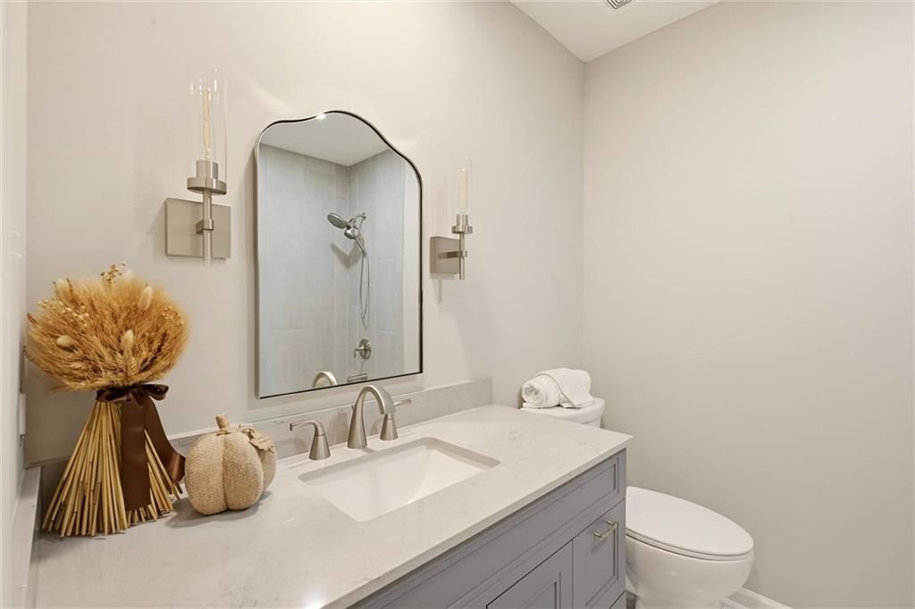 325 SE Brownfield Drive — photo 16