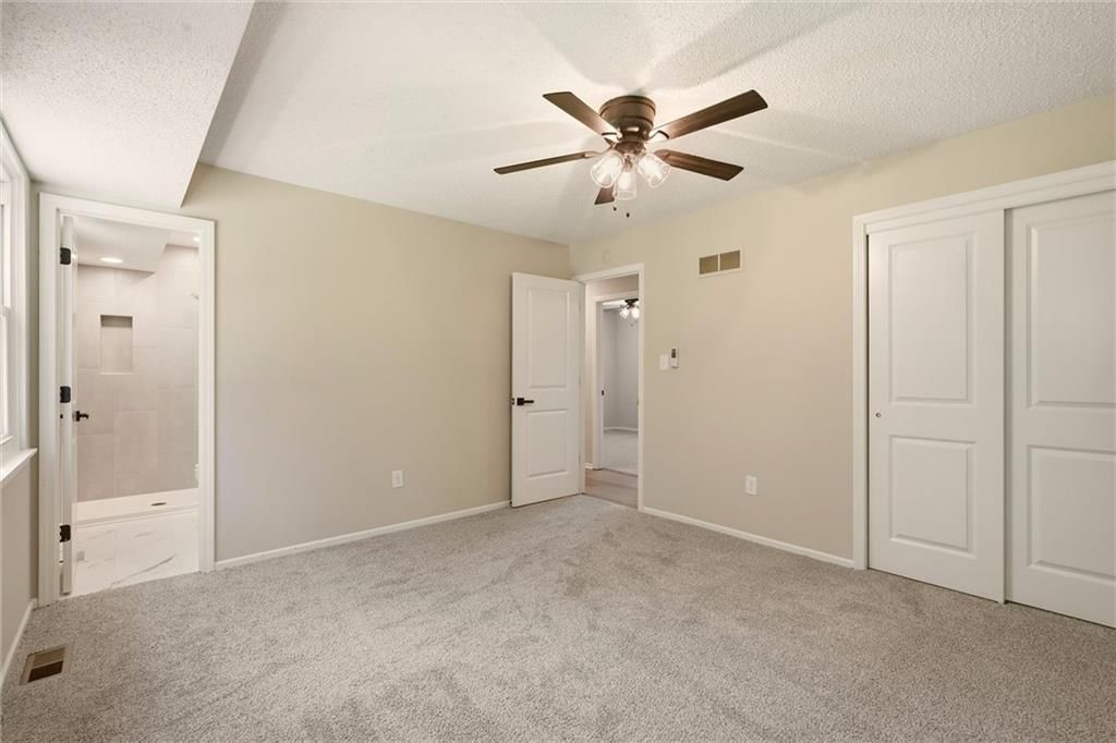 325 SE Brownfield Drive — photo 18