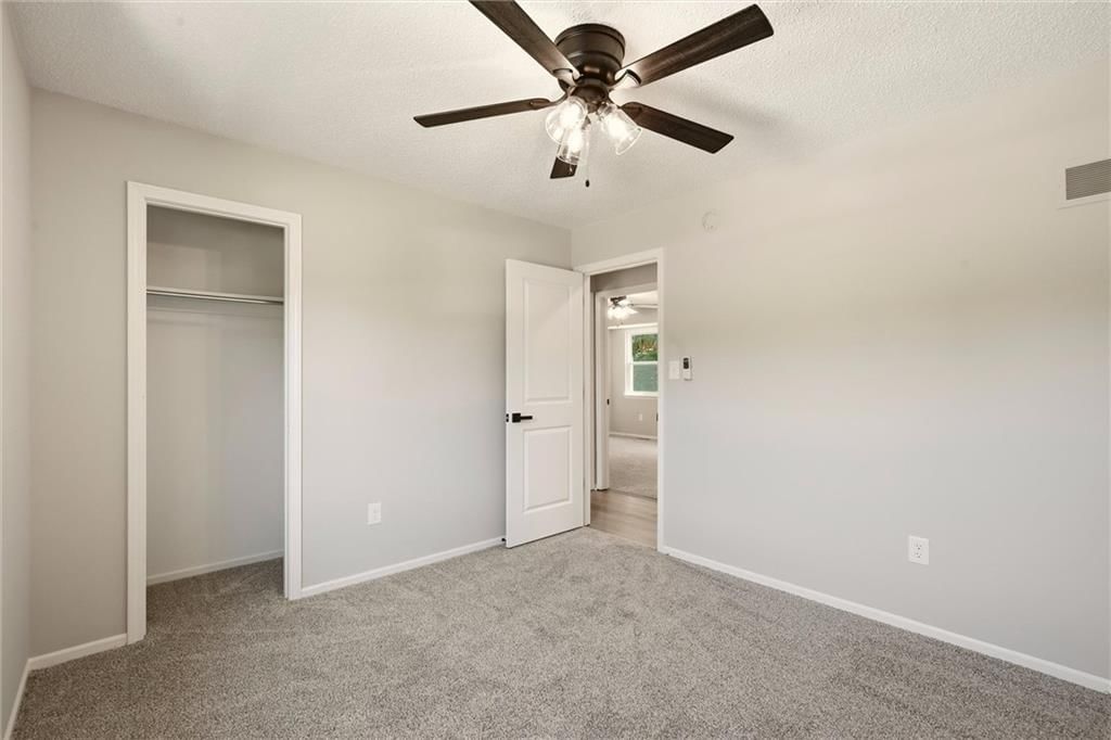 325 SE Brownfield Drive — photo 23