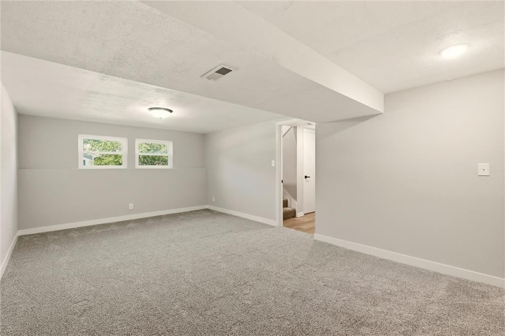 325 SE Brownfield Drive — photo 26