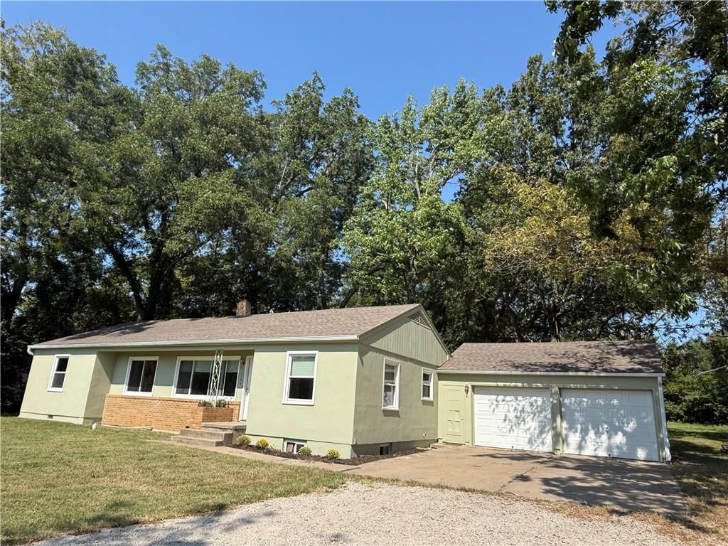 1704 E Mechanic Street — photo 3