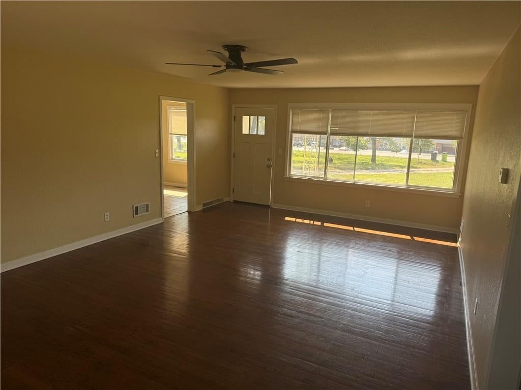 1704 E Mechanic Street — photo 5