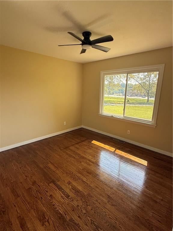 1704 E Mechanic Street — photo 9
