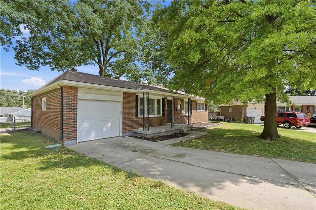 3920 Crane Avenue — photo 2