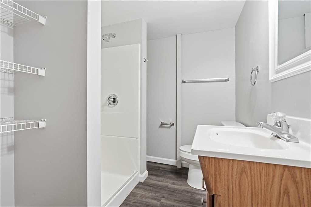 3920 Crane Avenue — photo 11