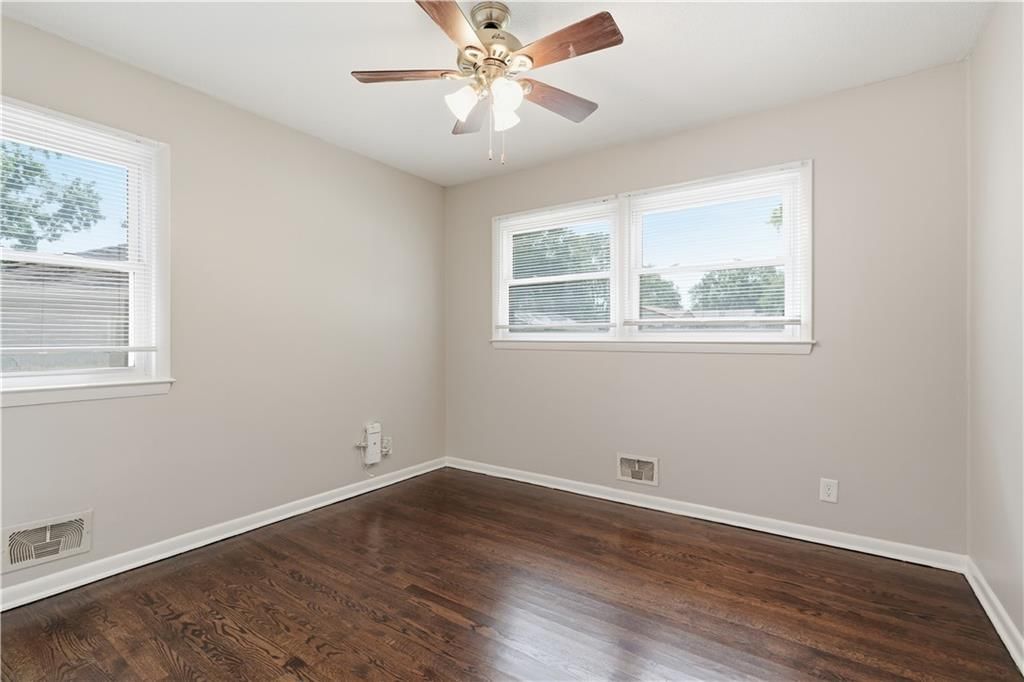 3920 Crane Avenue — photo 23